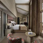 Le K2 Djola 4*
