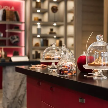 Le K2 Djola Hotel 4*