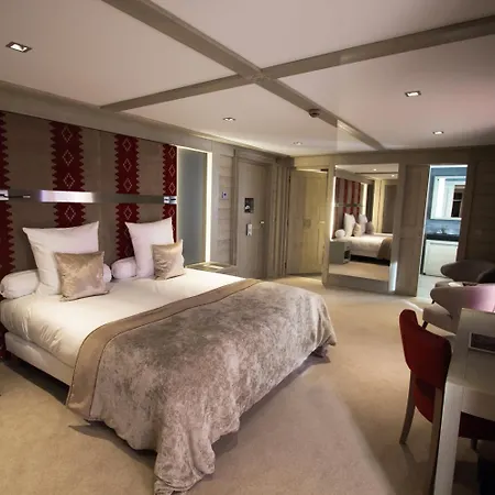 Le K2 Djola Hotel 4*