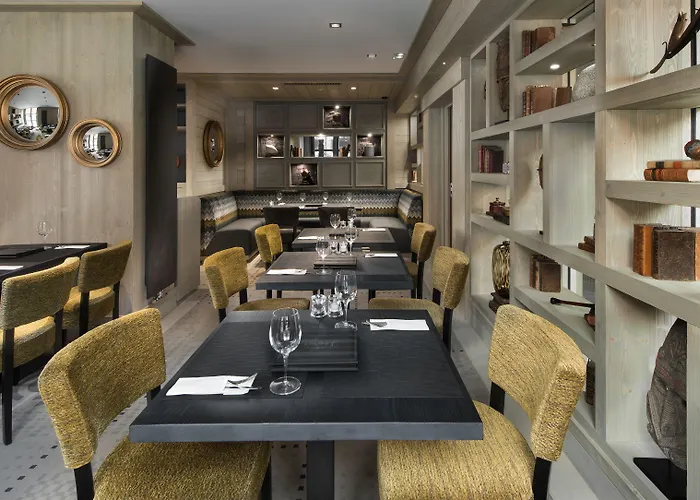 Hotel Le K2 Djola 4*