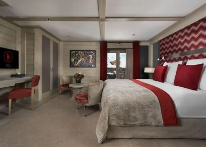 Le K2 Djola Hotel 4*